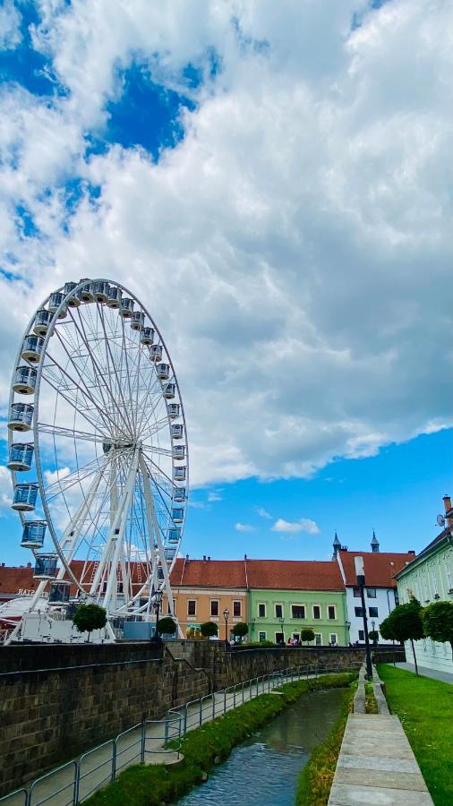 Sweet Central Apartment ,In The City Center Erlau Exterior foto